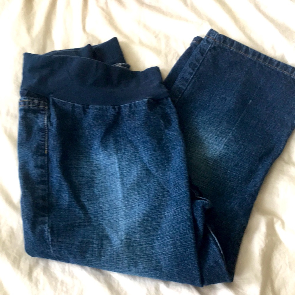Maternity capri pants medium